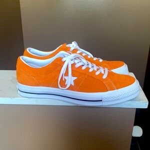 Men’s size 11 orange suede converse low top gym shoes